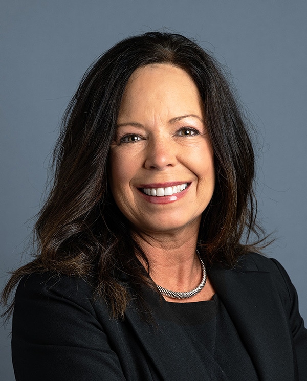 Kim Carbone Headshot